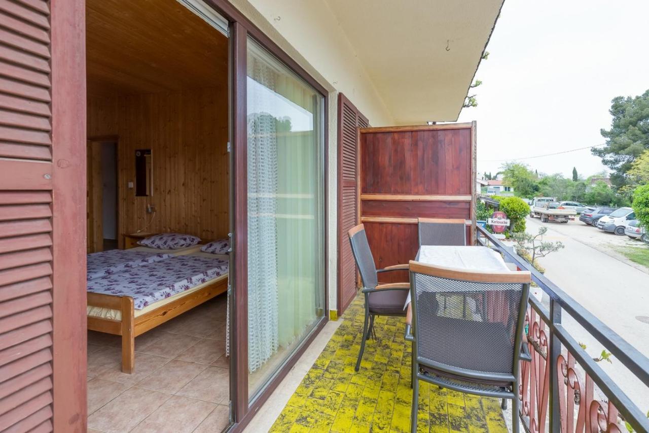 Ines & Hans Tar-Vabriga ภายนอก รูปภาพ