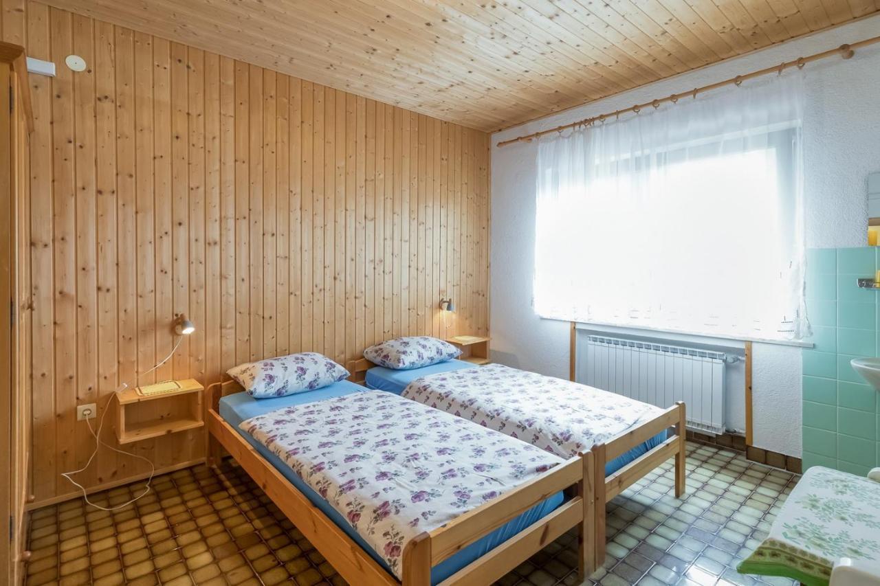 Ines & Hans Tar-Vabriga ภายนอก รูปภาพ